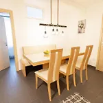 Hozi House -4 Cozy Apartment's Lägenhet