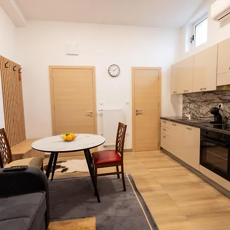 Hozi House -4 Cozy Apartment's *