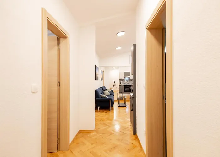 Hozi House -4 Cozy Apartment's * Λιουμπλιάνα