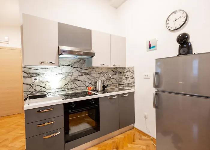 Διαμέρισμα Hozi House -4 Cozy Apartment's *