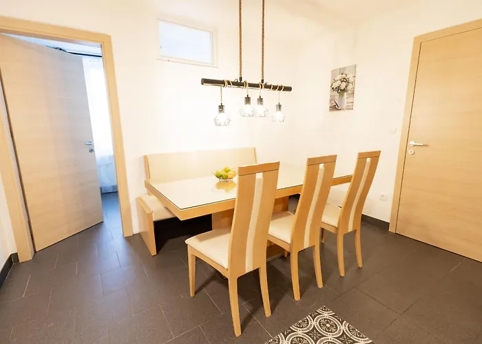 Hozi House -4 Cozy Apartment's Διαμέρισμα