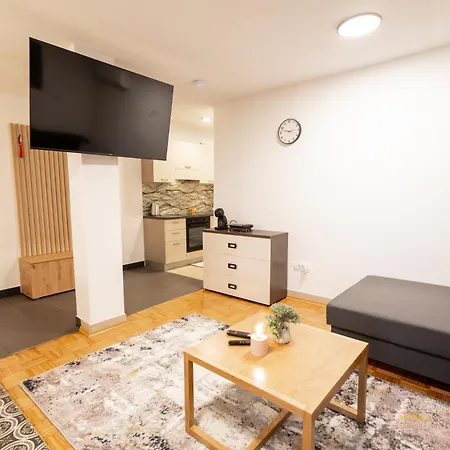 Hozi House -4 Cozy Apartment's 公寓 卢布尔雅那